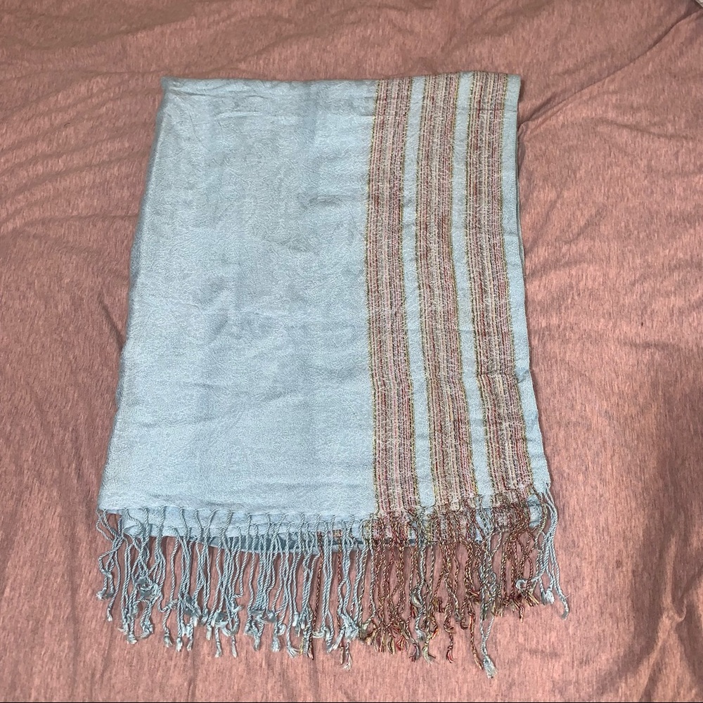 LIGHT BLUE STRIPED SCARF